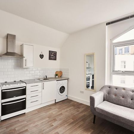 Ferienwohnung Modern Central Studio And One Bed Flats Close To The Beach Bournemouth Exterior foto