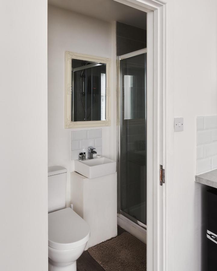 Ferienwohnung Modern Central Studio And One Bed Flats Close To The Beach Bournemouth Exterior foto