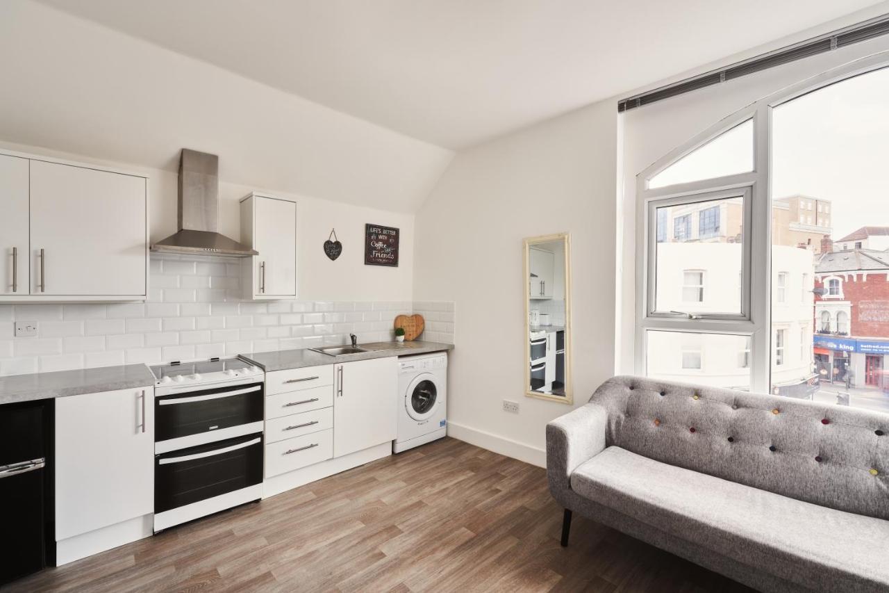 Ferienwohnung Modern Central Studio And One Bed Flats Close To The Beach Bournemouth Exterior foto