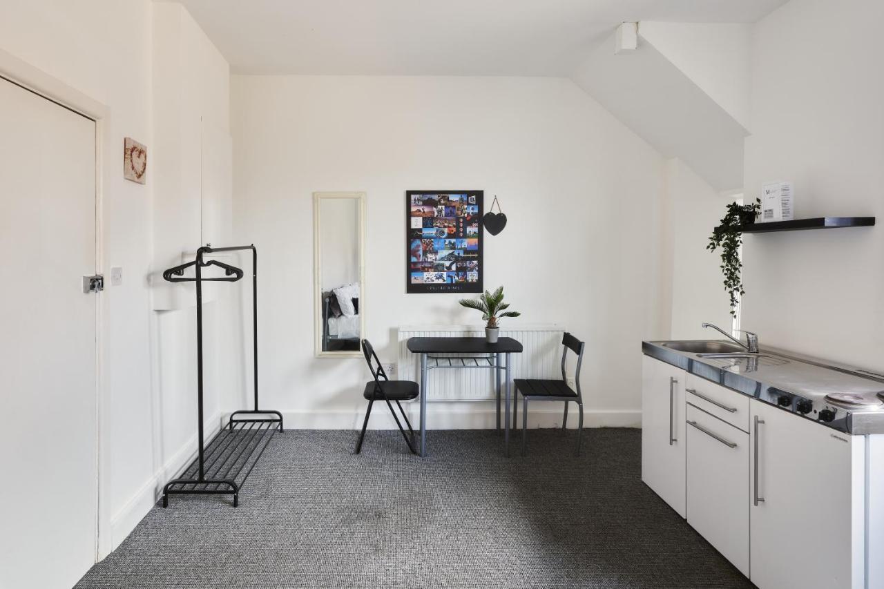 Ferienwohnung Modern Central Studio And One Bed Flats Close To The Beach Bournemouth Exterior foto