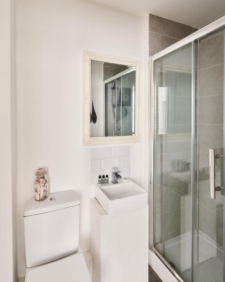 Ferienwohnung Modern Central Studio And One Bed Flats Close To The Beach Bournemouth Exterior foto